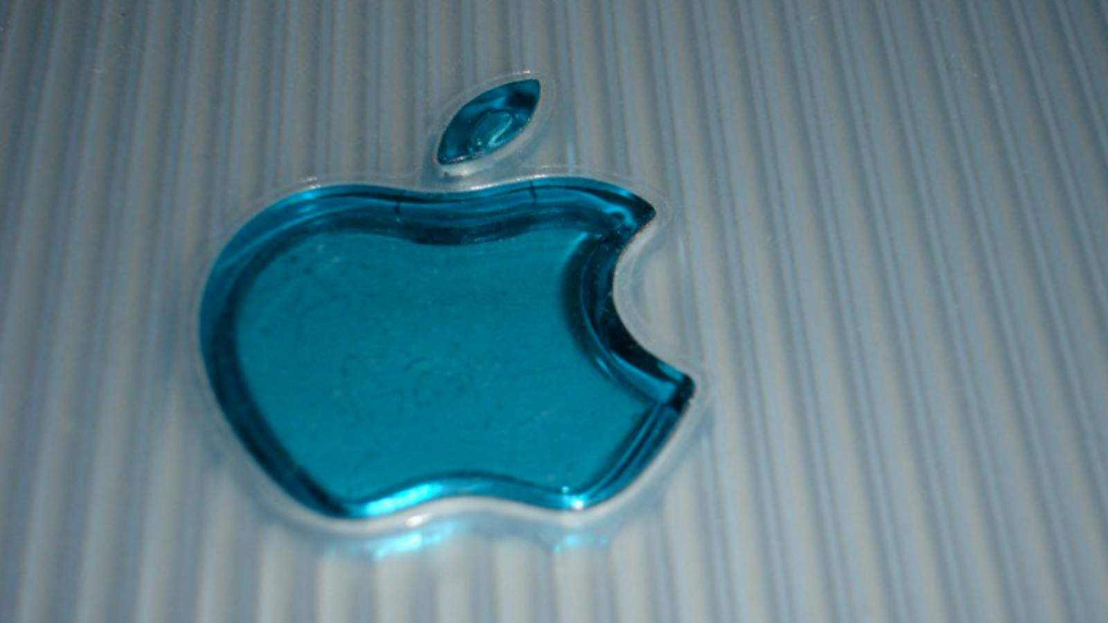 Небесно синий цвет в логотипе Apple Новая цветовая палитра логотипа Apple