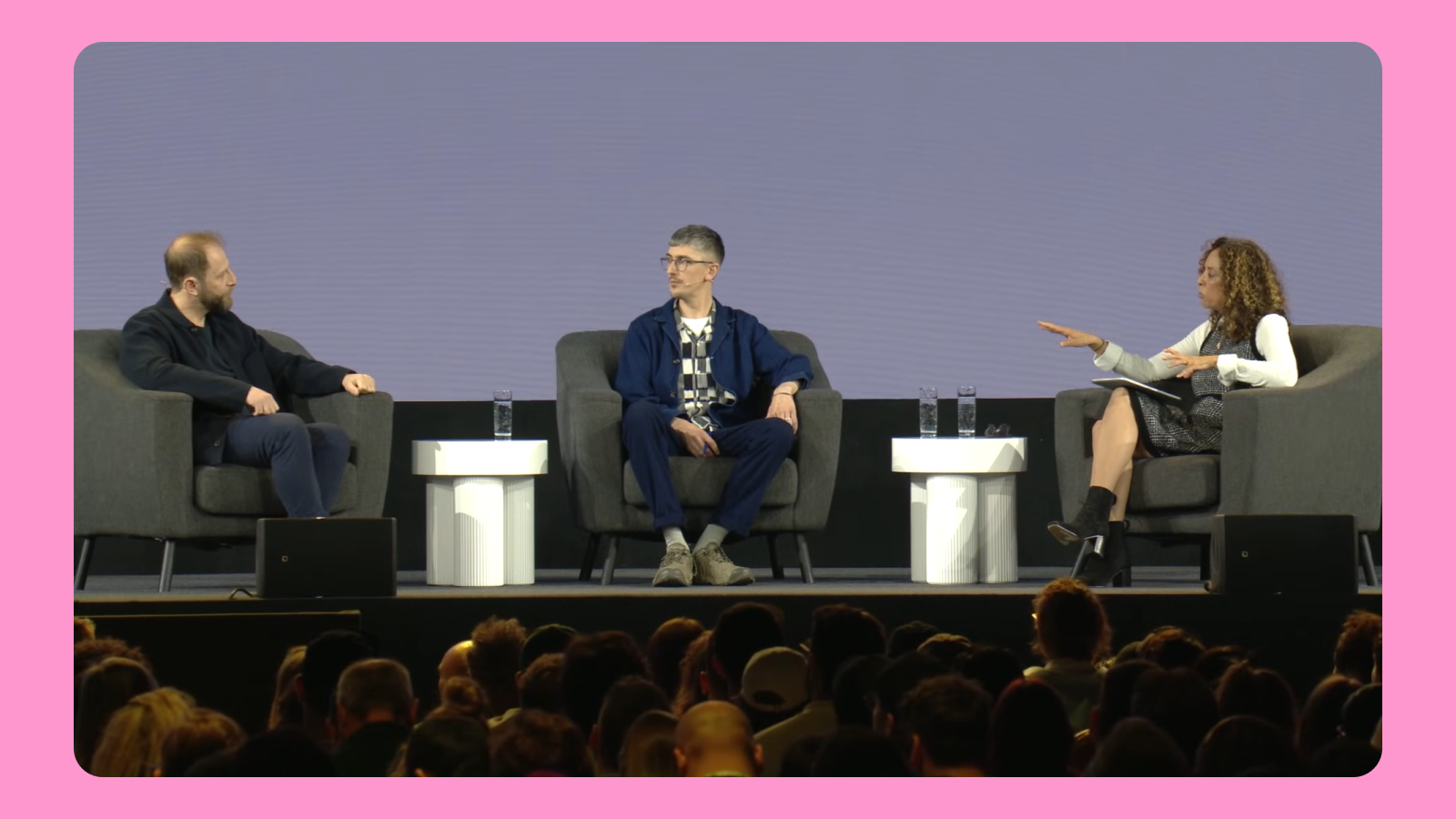 Giuseppe Perri, Adam Morris, Ellen McGirt на выступлении CONFIG2025 Giuseppe Perri из Volvo и Adam Morris из The Economist дают интервью главному редактору Design Observer