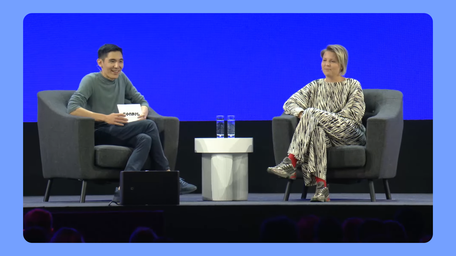 Дизайнер из Polaroid и CPO Figma - выступление на CONFIG2025 Stine Bauer Dahlberg из Polaroid дает интервью CPO Figma - Yuhki Yamashita